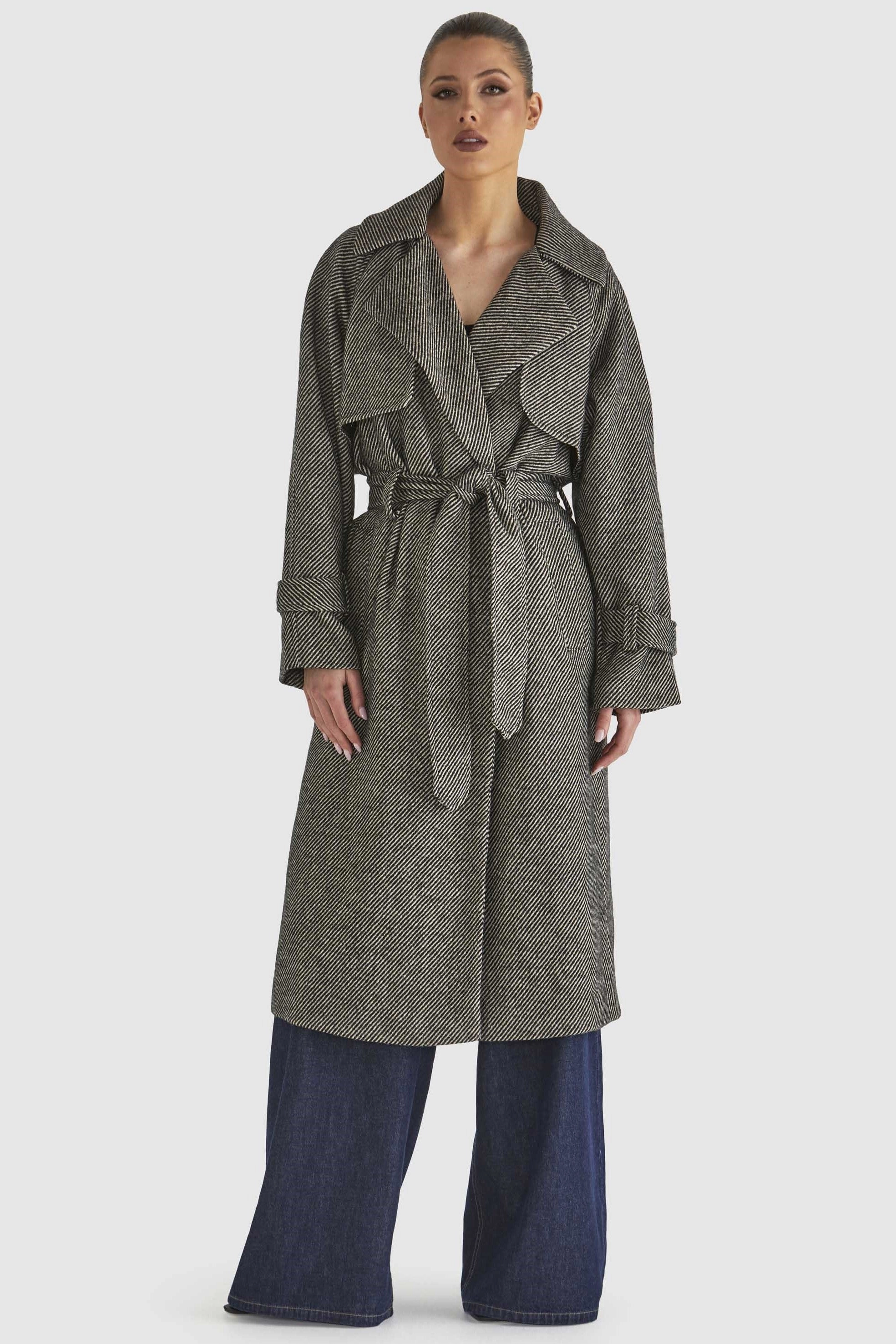 Fate Charmer Trench Coat Black Cream