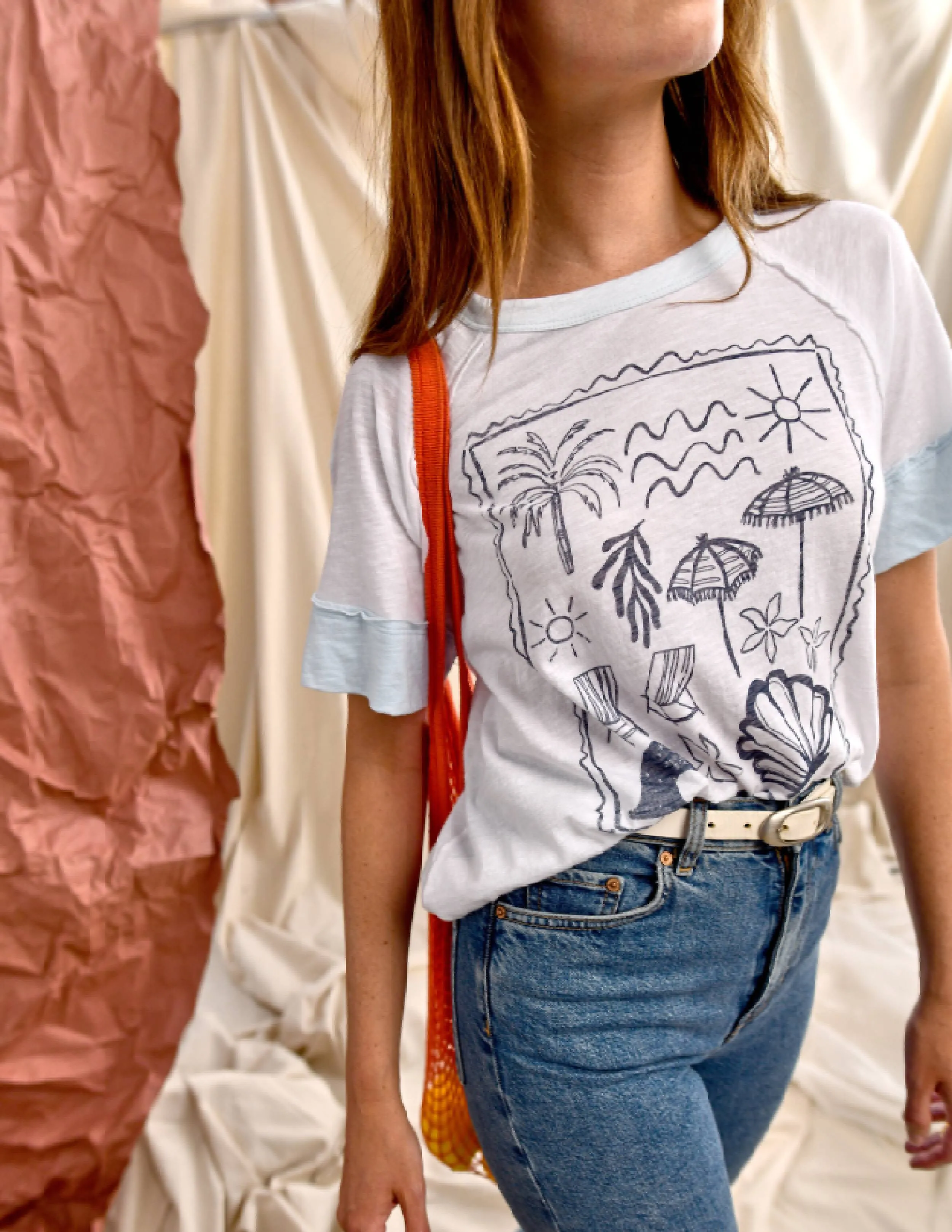 Sundry French Cafe Boyfriend Tee in Optic White