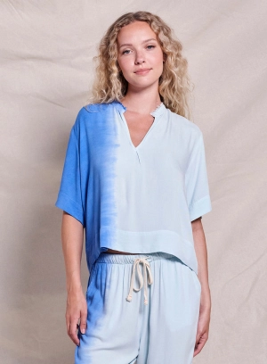 Sundry Tie Dye Top in Lagoon Blue