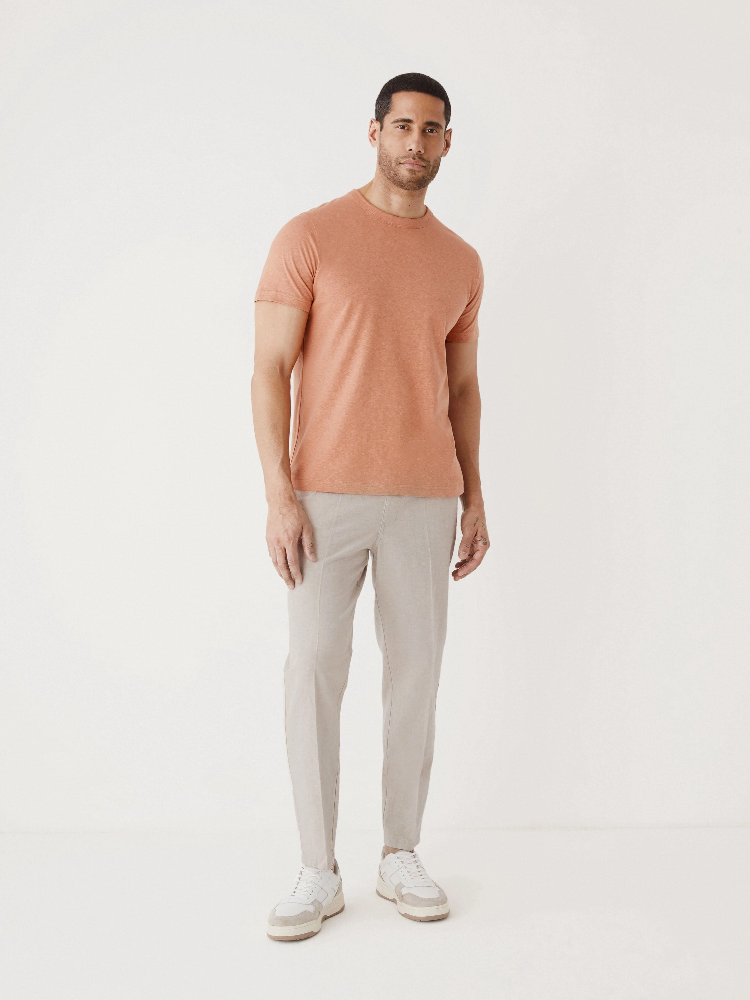 The Slim Fit Hemp T-shirt in Dark blue