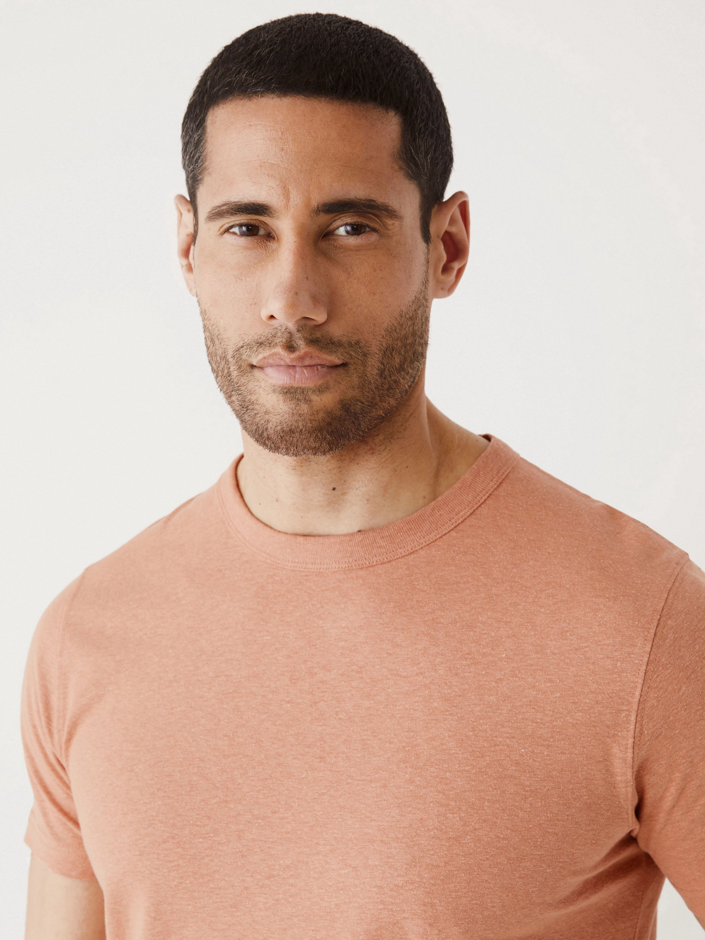 The Slim Fit Hemp T-shirt in Dark blue